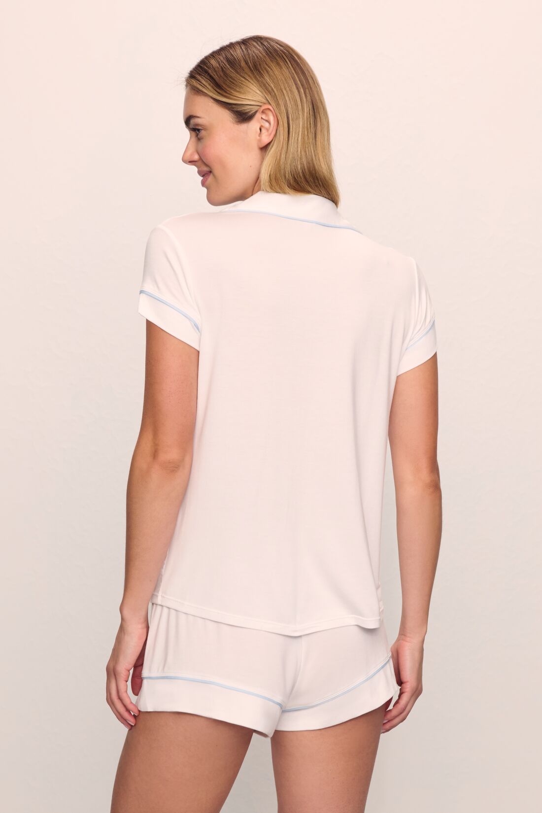 Model is wearing Gisele TENCEL™ Modal Shortie Short PJ Set in white/ice blue