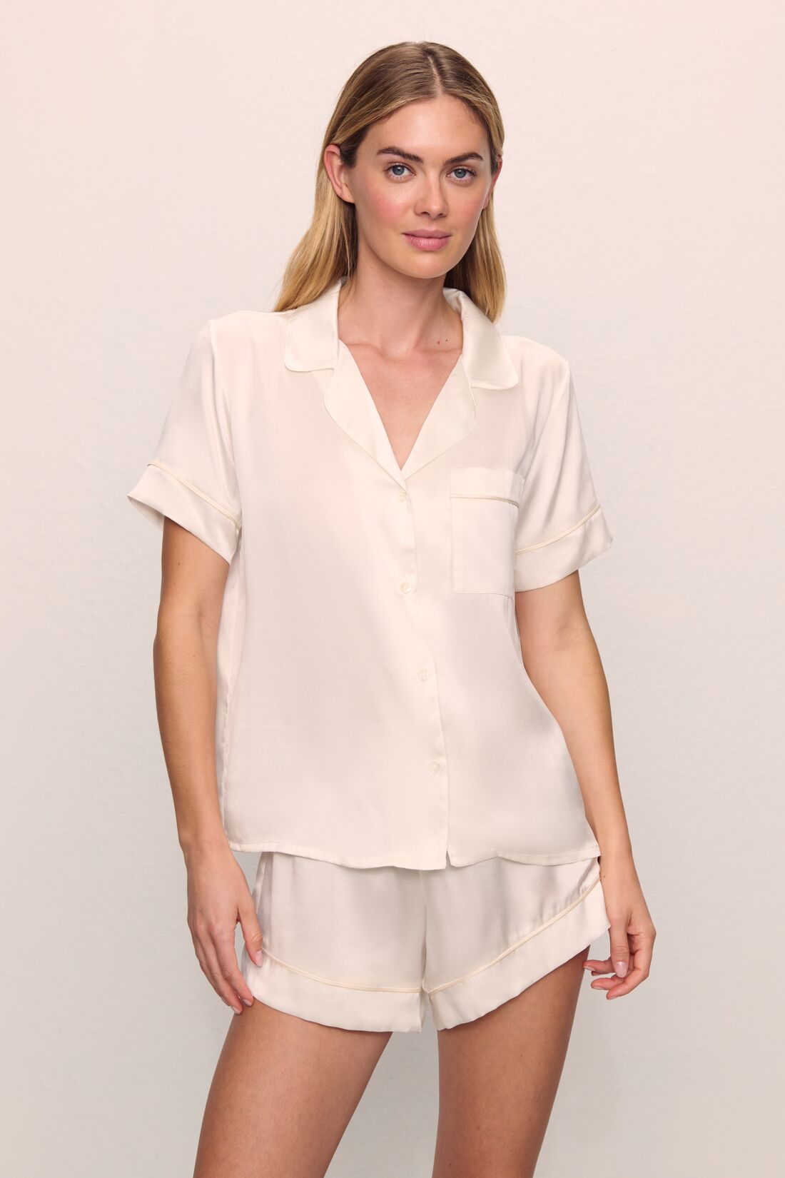 Model is wearing Inez Washable Silk Short PJ Set in Ivory/Champagne