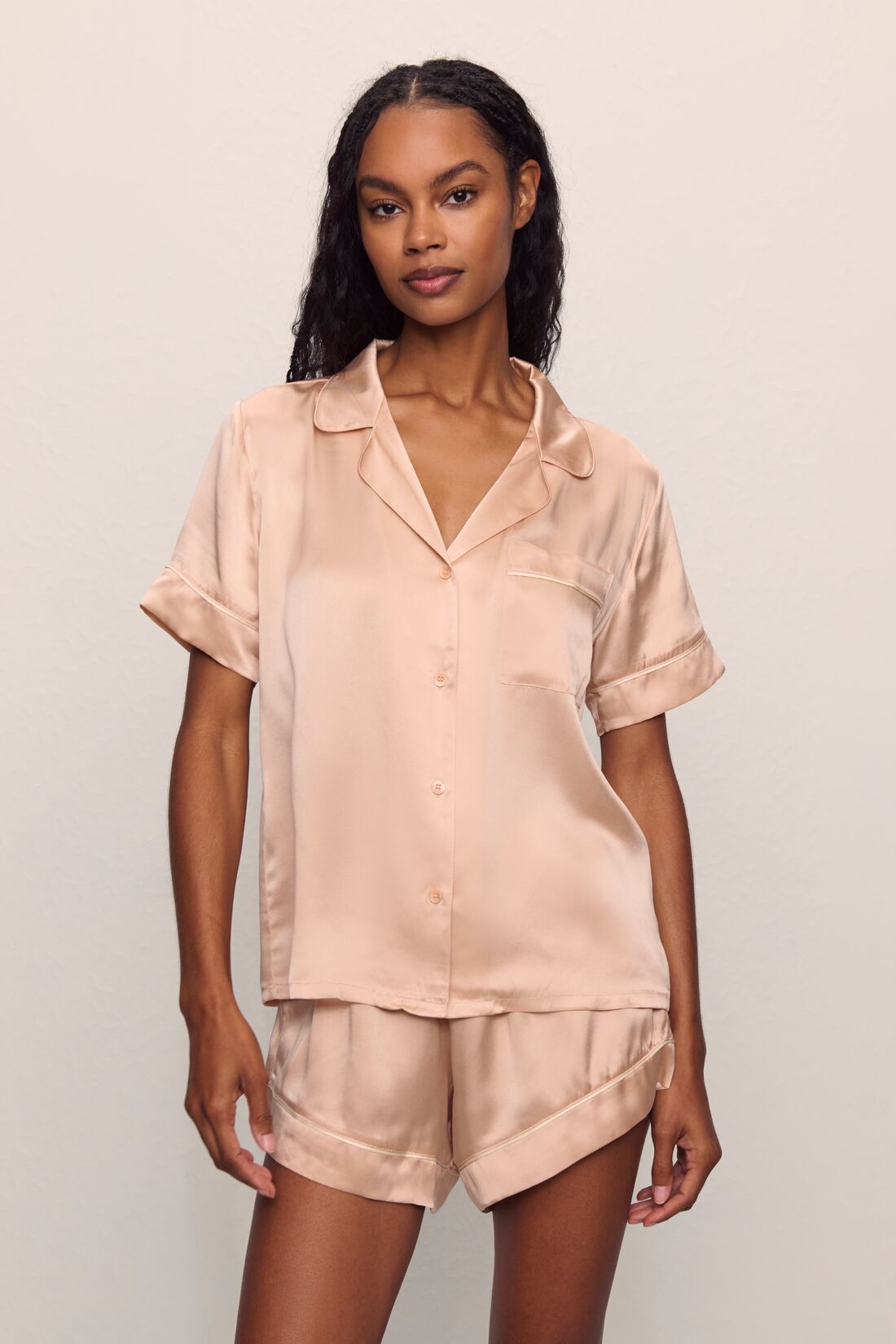 Model is wearing Inez Washable Silk Short PJ Set in Rose Cloud/Champagne