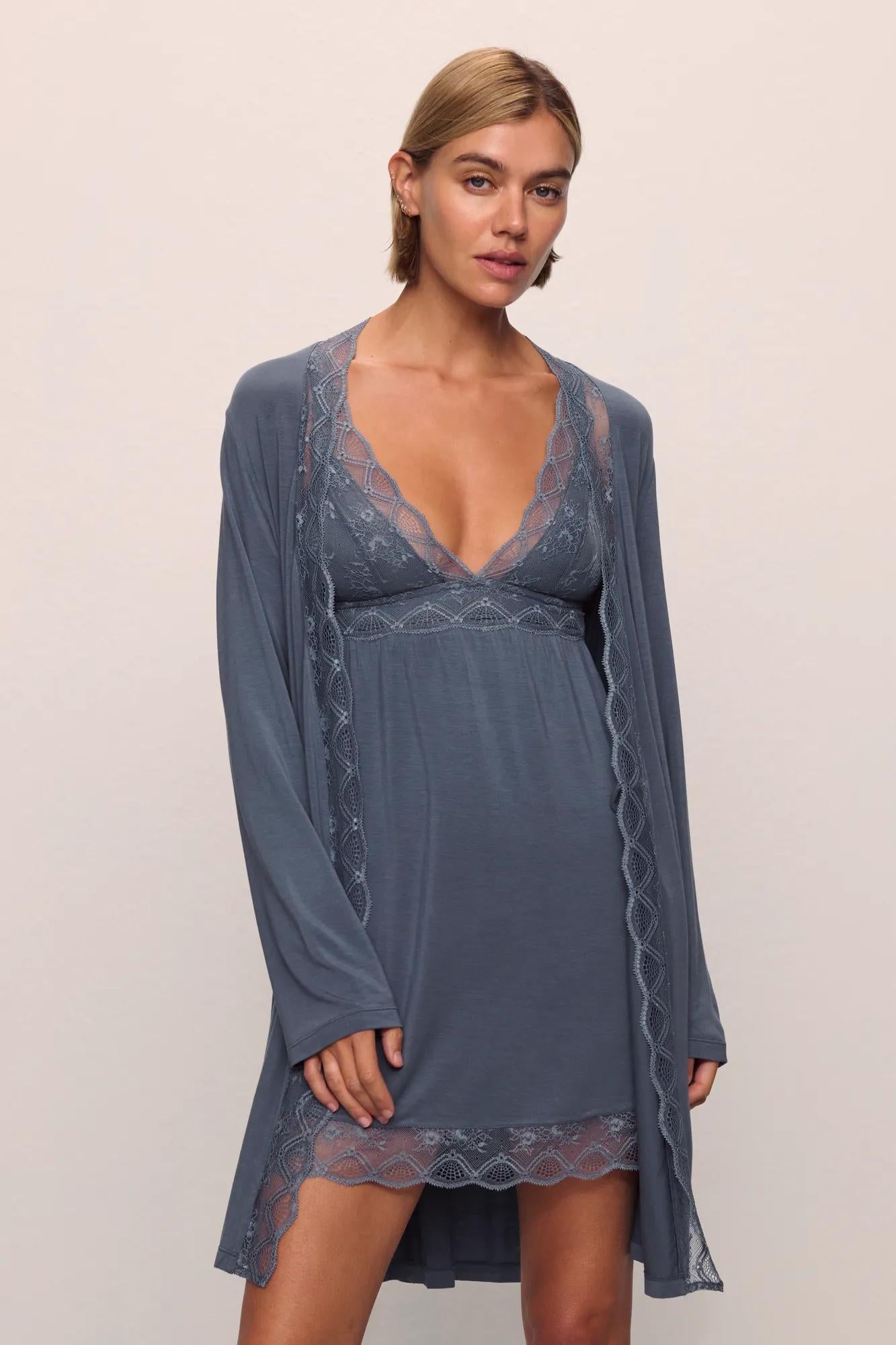 Model is wearing Georgina TENCEL™ Modal Robe in  Peppercorn